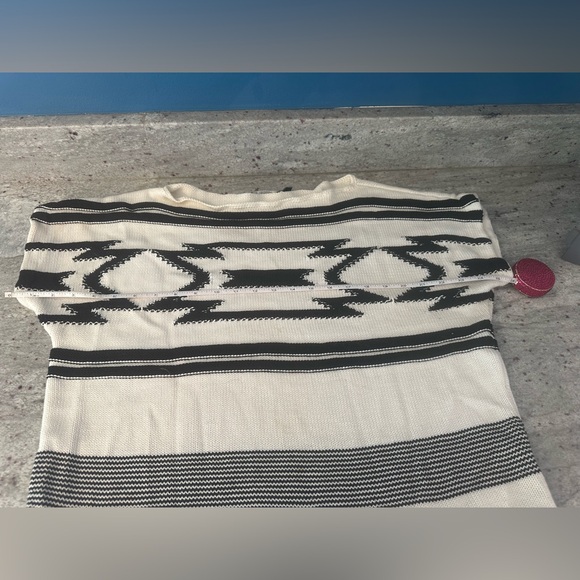 Lauren Ralph Lauren Aztec Sweater - Picture 6 of 9